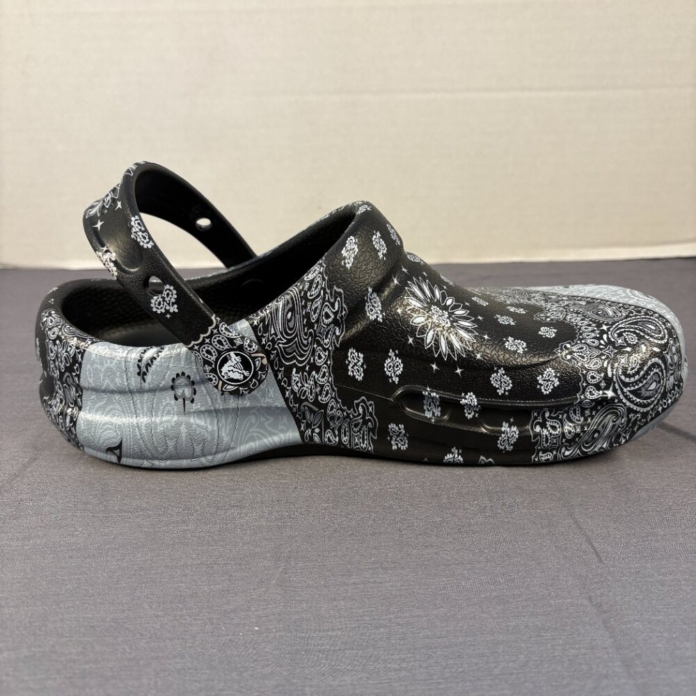 Crocs Bistro Black & Paisley Clogs Women's 10 Men's 8 - Picture 4 of 9